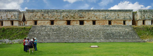 Uxmal - Palacio del Gobernador