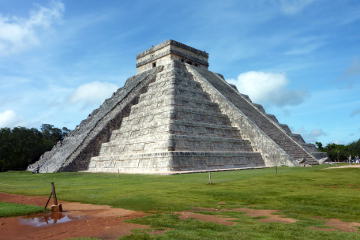 Chichén Itzá - Pyramide dees Kukulcán